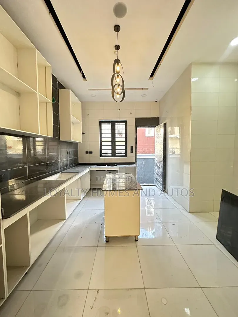 Furnished 2bdrm Apartment in Oregun for sale in Oregun