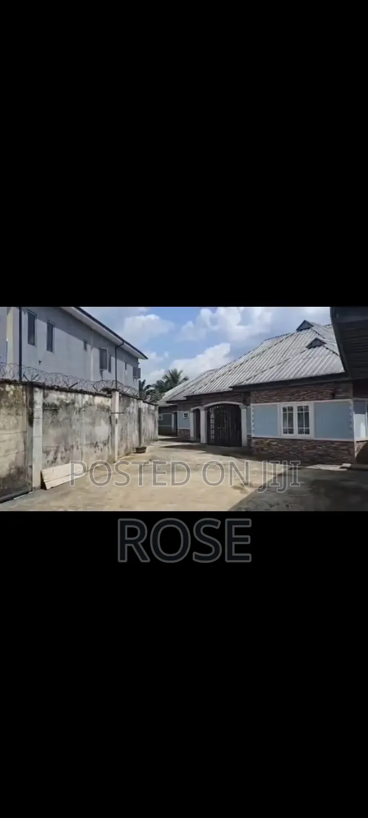5bdrm Bungalow in Shelter Afrique, Uyo for sale in Uyo