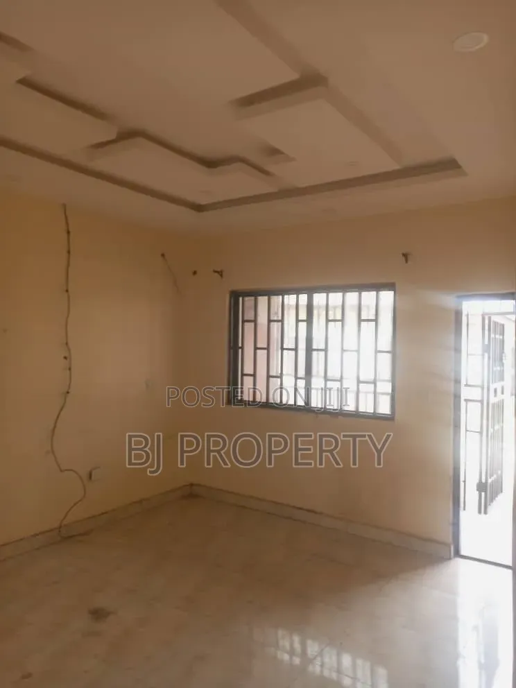 2bdrm Block of Flats in Off Arab Road, Kubwa for rent in Kubwa