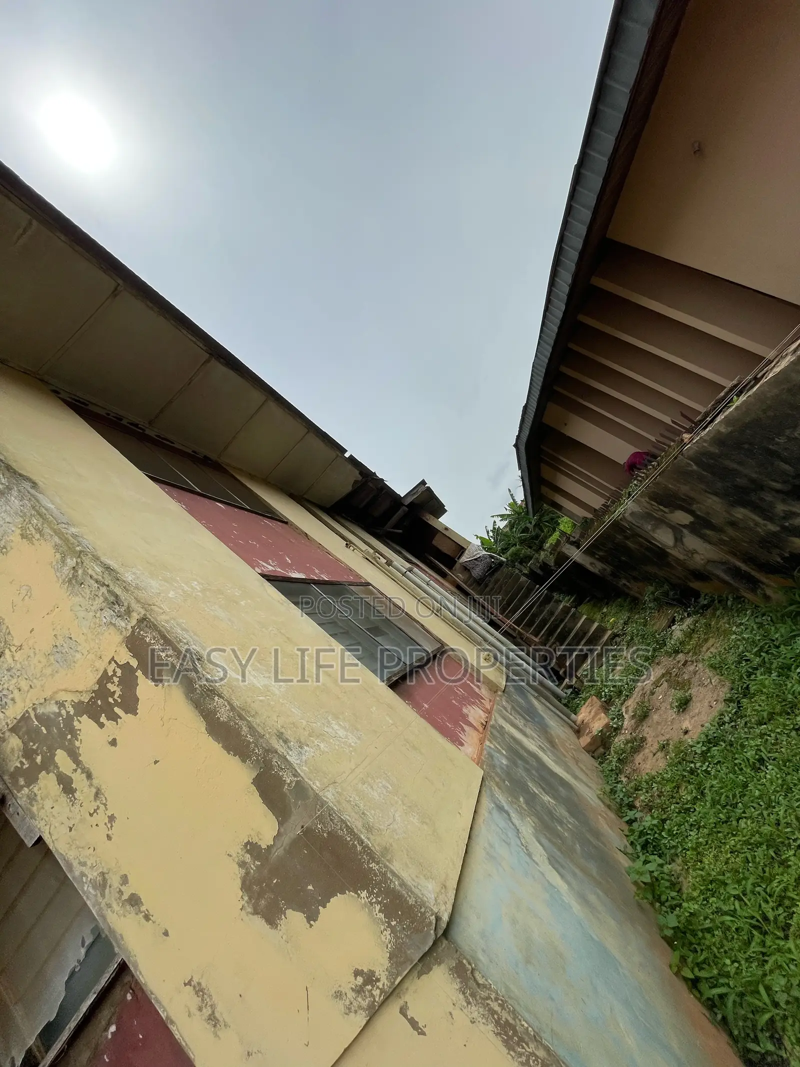 3bdrm Block of Flats in St James, Iwo Road for sale in Iwo Road