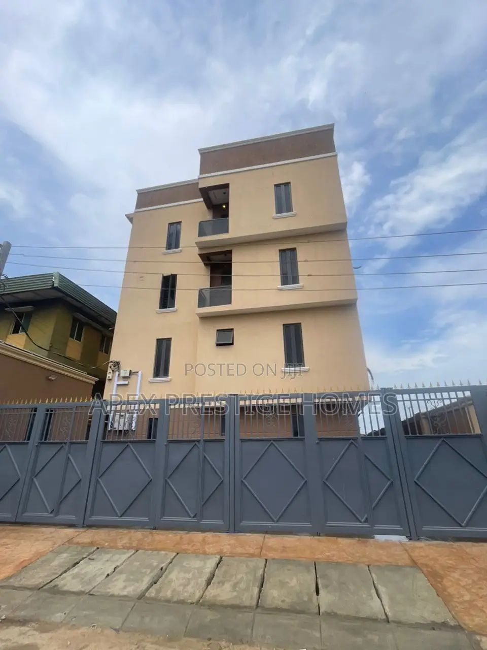 2bdrm Block of Flats in Lagos, Akoka for sale in Akoka