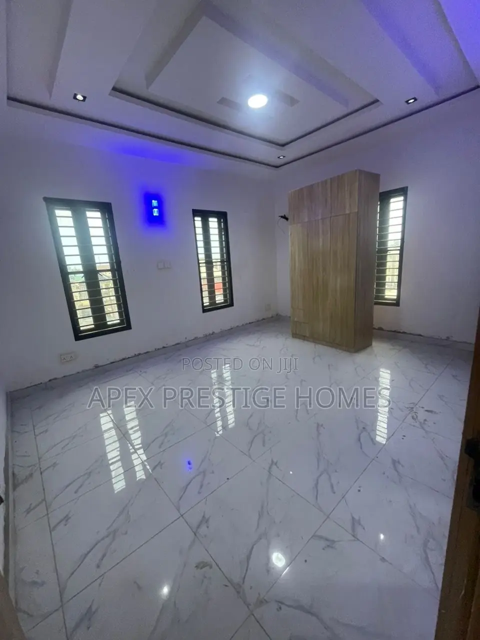 2bdrm Block of Flats in Lagos, Akoka for sale in Akoka