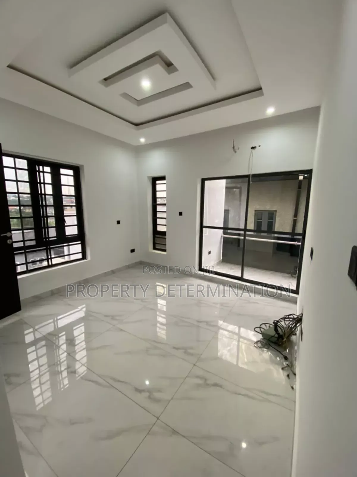 4bdrm Duplex in GRA Phase 1 for sale in GRA Phase 1