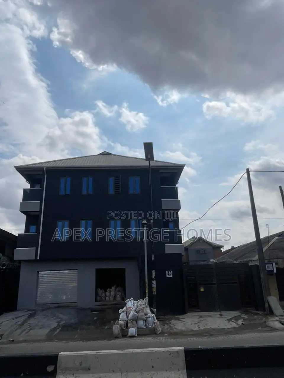 1bdrm Apartment in Lagos, Akoka for rent in Akoka