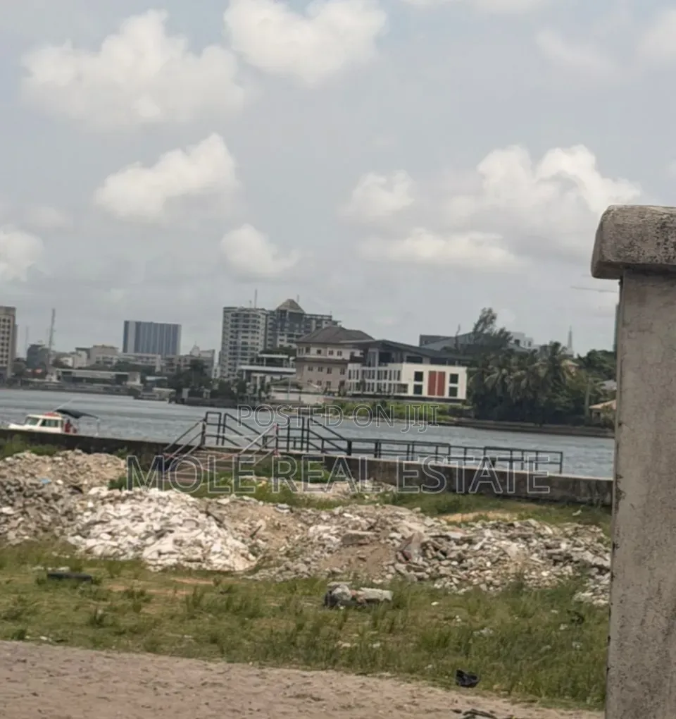 3000sqm Leki Waterfront 4 Sale Off Admiralty Way Leki Phase 1 in Lekki Phase 1
