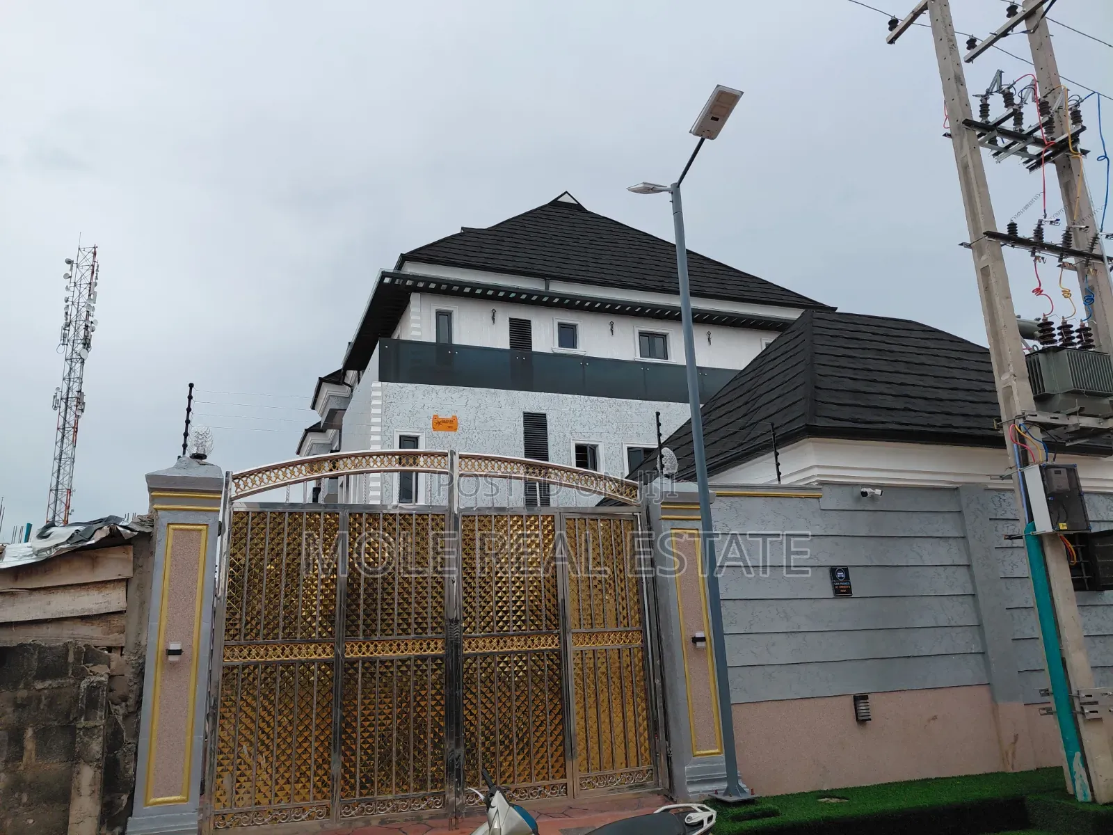 3000sqm Leki Waterfront 4 Sale Off Admiralty Way Leki Phase 1 in Lekki Phase 1