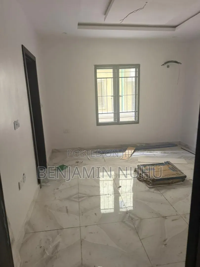 4bdrm Duplex in Creek Heaven Estate, Ikota for rent in Ikota