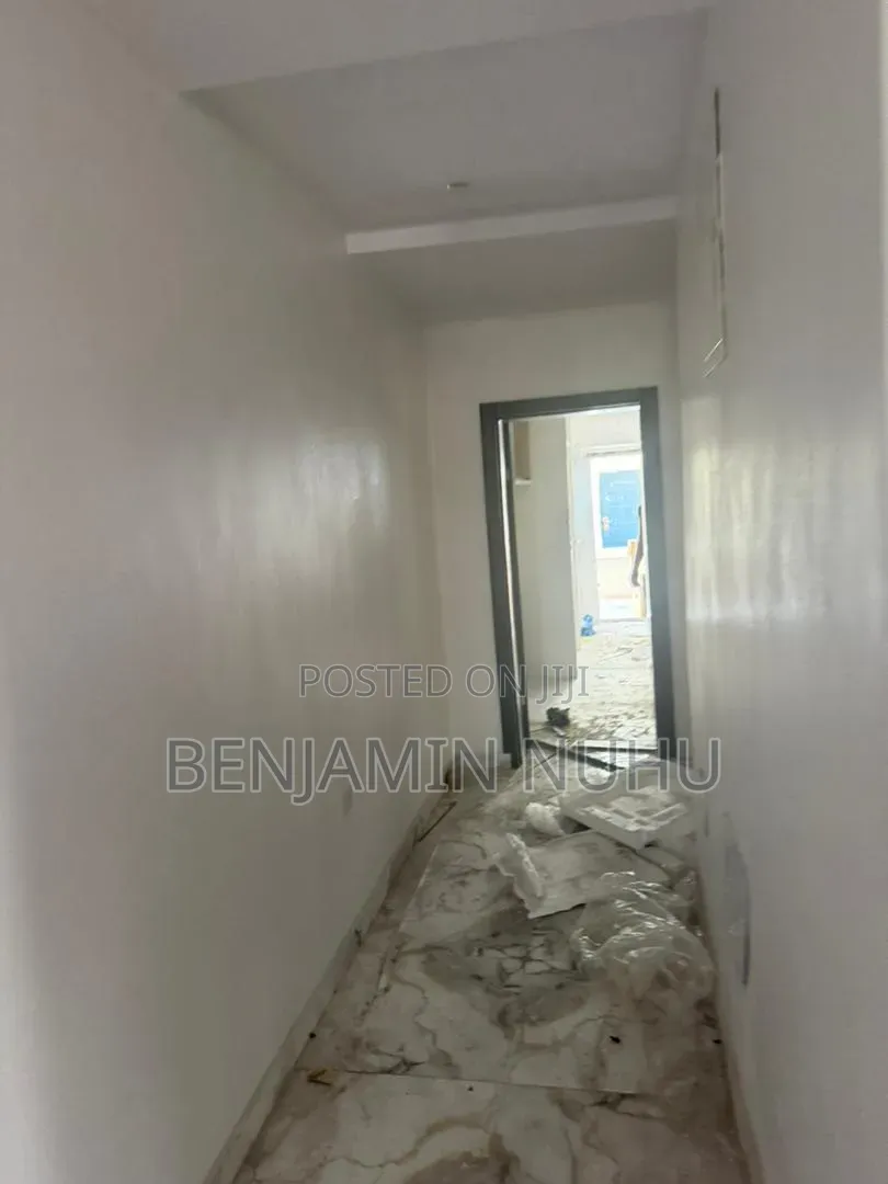 4bdrm Duplex in Creek Heaven Estate, Ikota for rent in Ikota