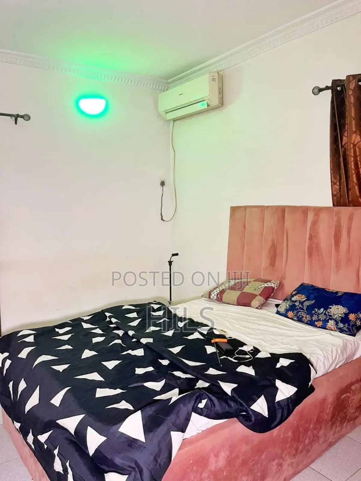 Furnished 1bdrm Shared Apartment in Oniru, 1004 for rent in 1004