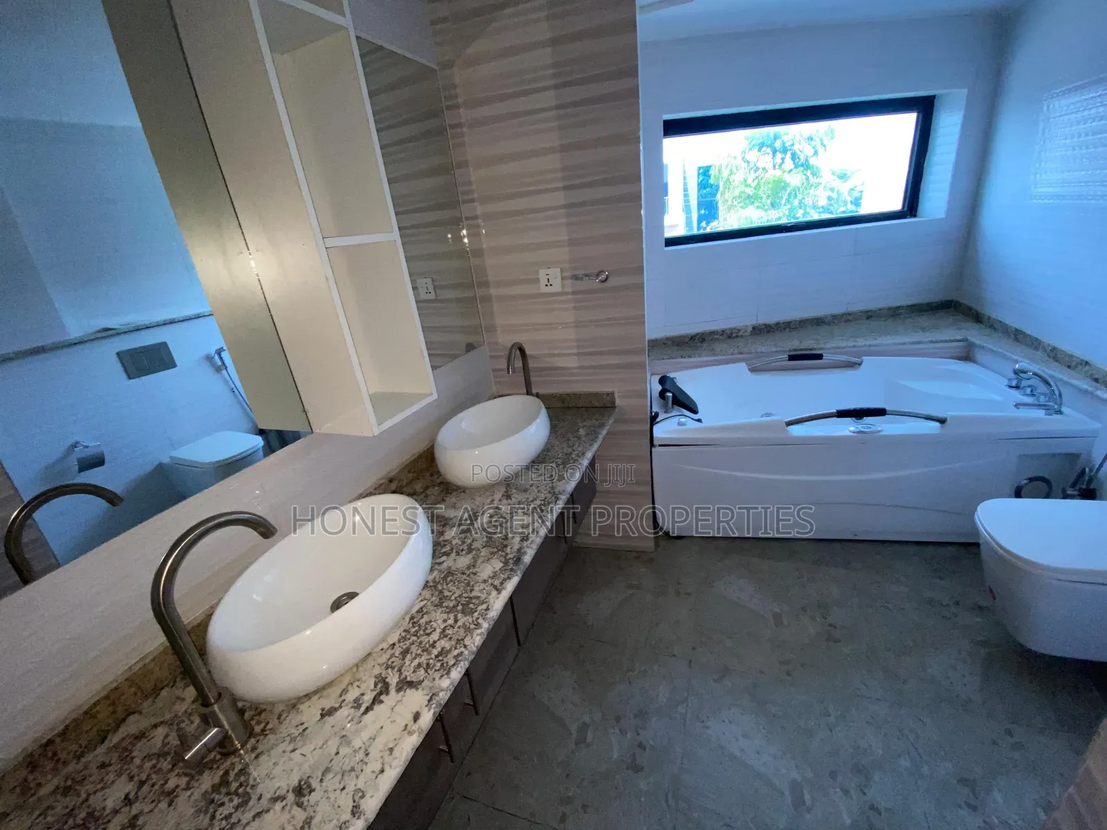 4bdrm Duplex in Idu for sale in Idu