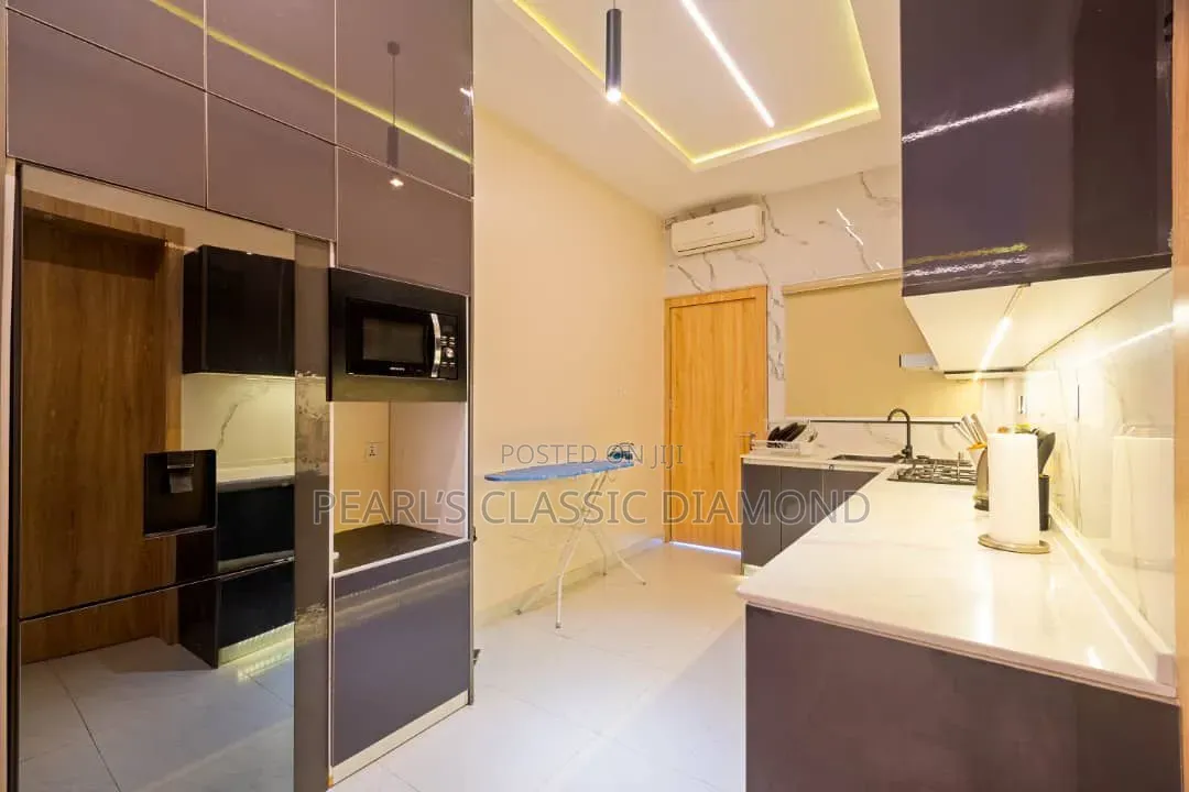 Furnished 1bdrm Apartment in Admiralty Way, Lekki Phase 1 for rent in Lekki Phase 1