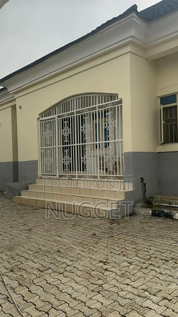 3bdrm Bungalow in Nugget, Life Camp for sale in Life Camp