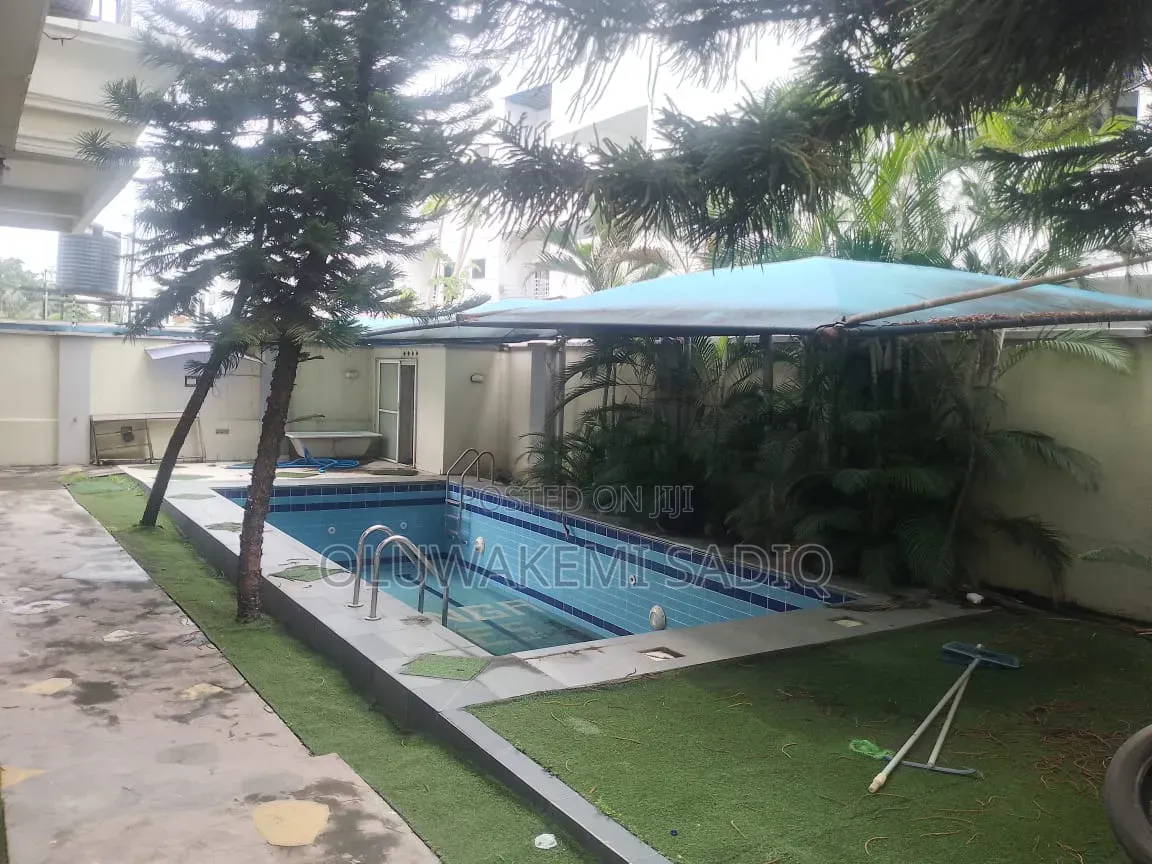 7bdrm Duplex in Ikeja Gra for rent in Ikeja GRA