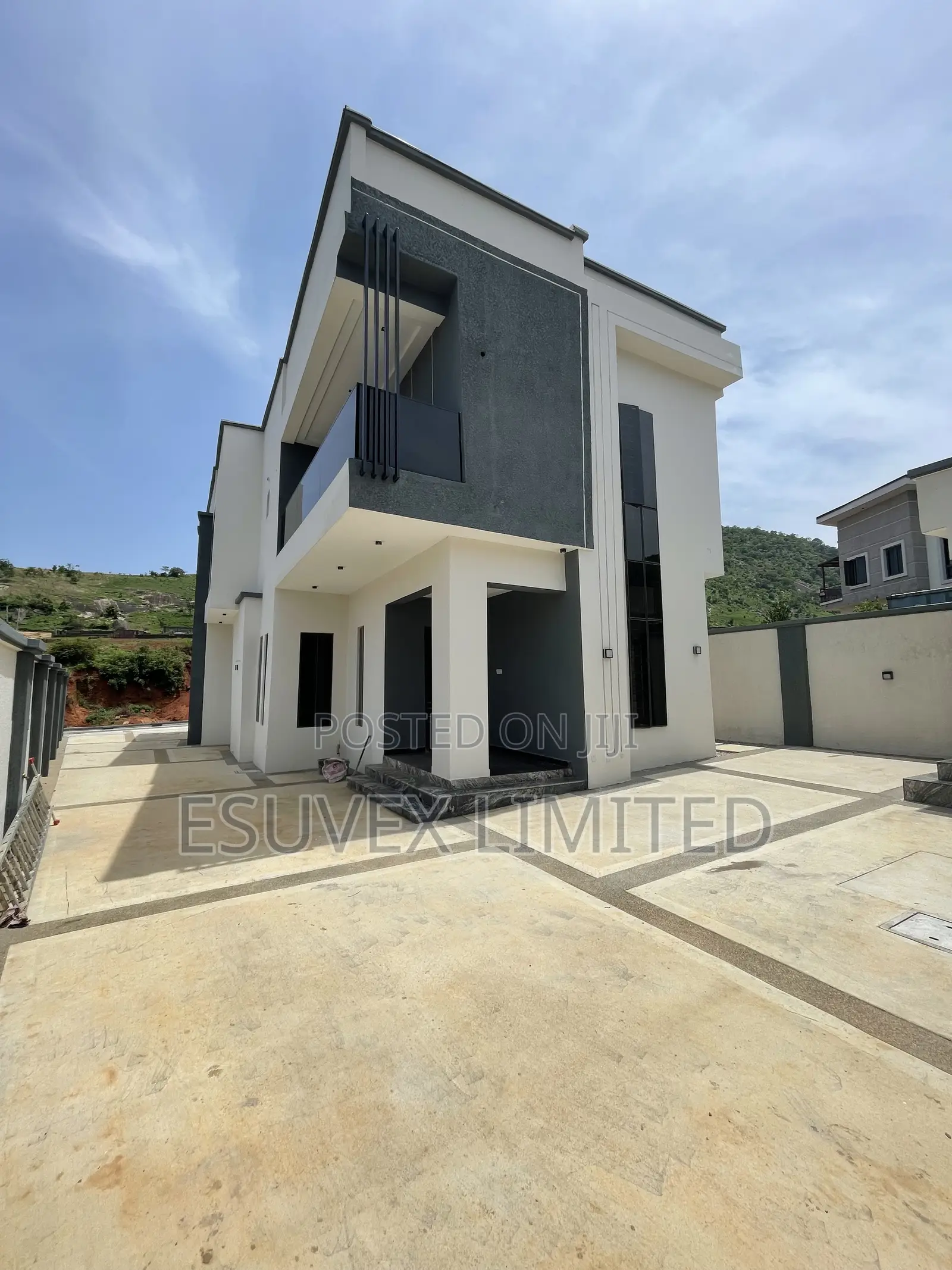 4bdrm Duplex in Mountain View for sale in Dawaki