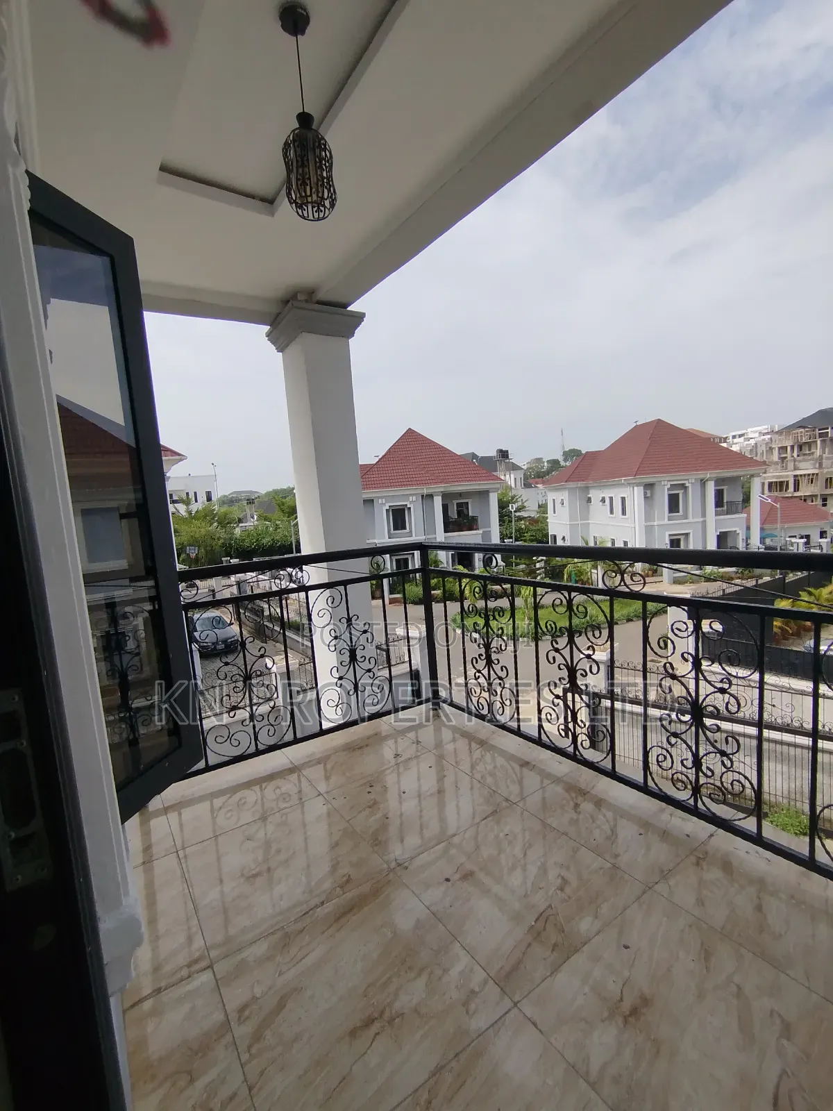 5bdrm Duplex in Guzape for rent in Guzape District