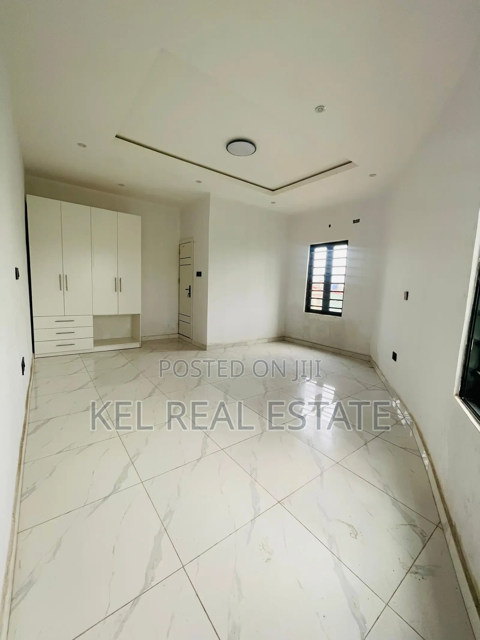 5bdrm Duplex in Omole Phase 1 for sale in Omole Phase 1
