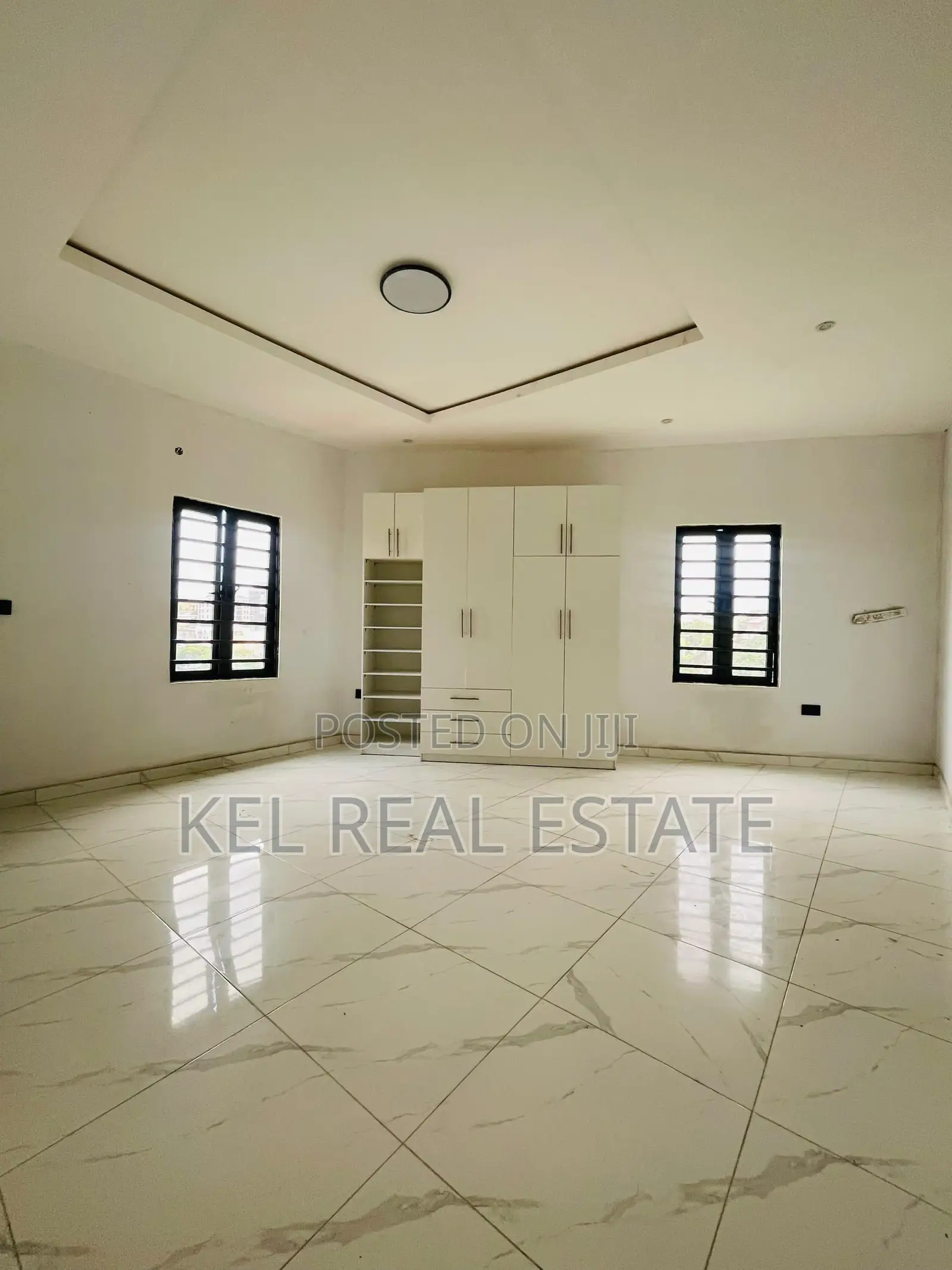 5bdrm Duplex in Omole Phase 1 for sale in Omole Phase 1