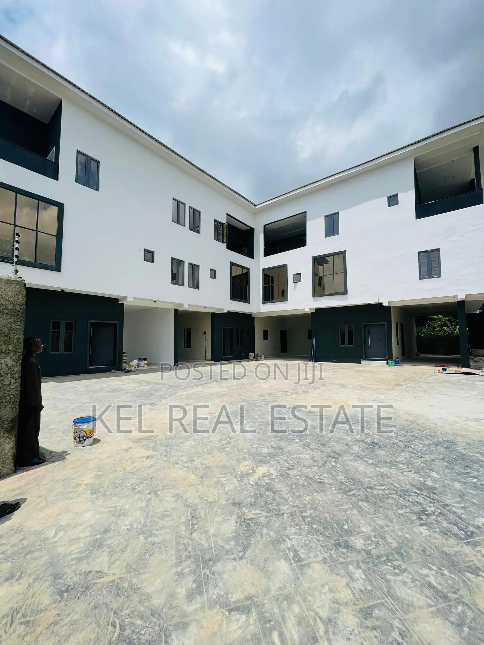 5bdrm Duplex in Omole Phase 1 for sale in Omole Phase 1