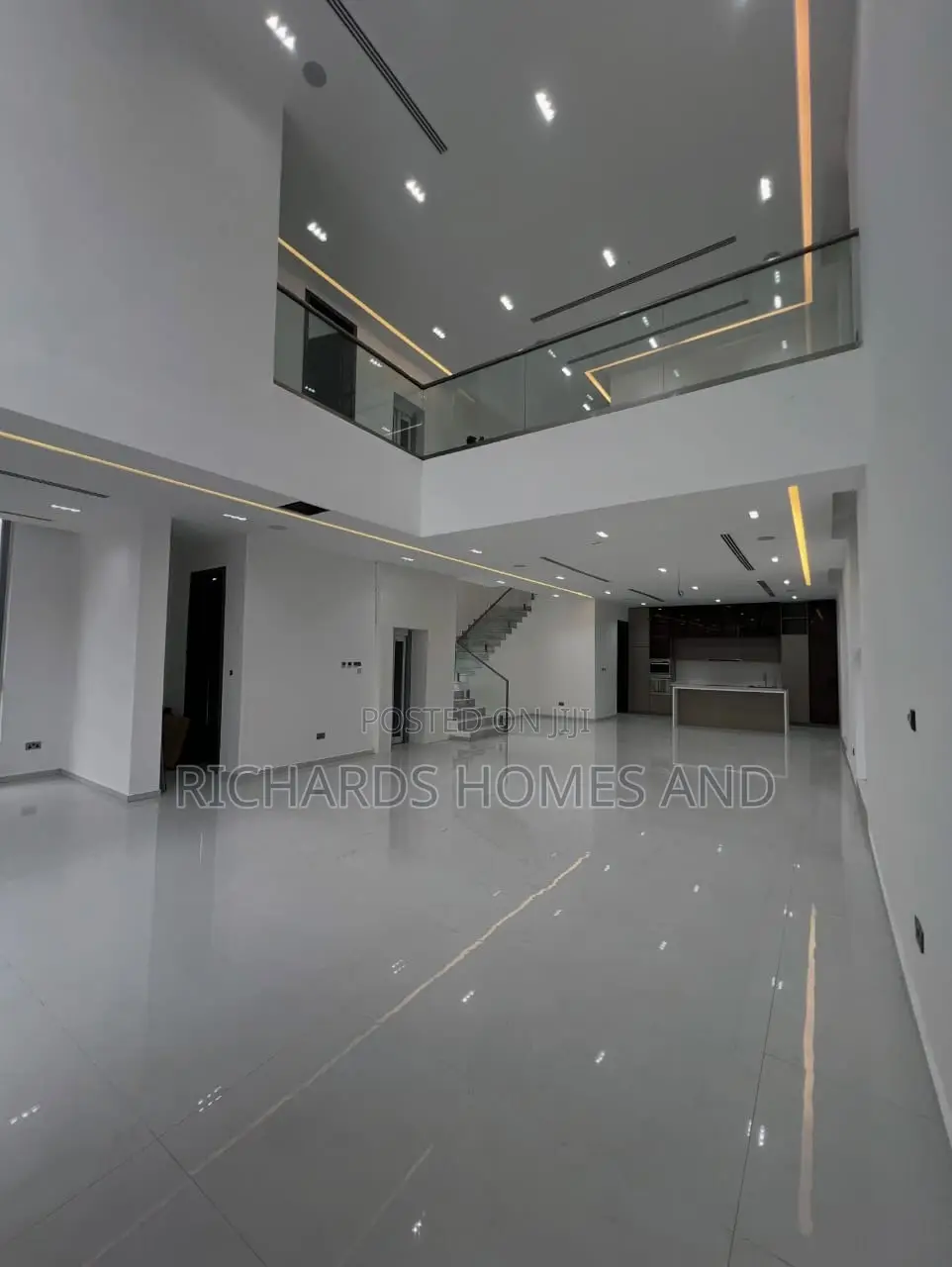 5bdrm Duplex in Old Ikoyi for sale in Old Ikoyi