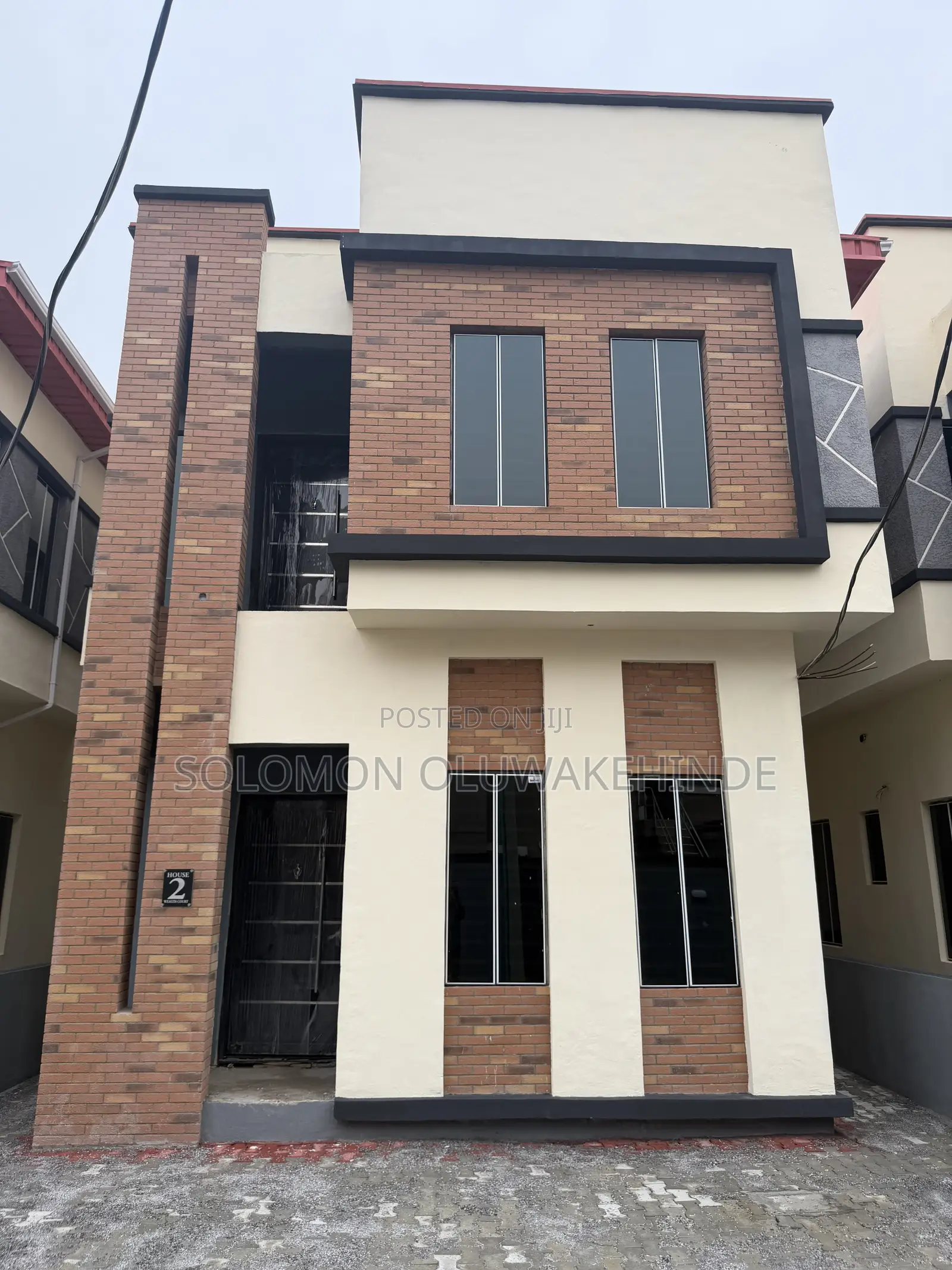 3bdrm Duplex in Gowon Estate, Alimosho for sale in Alimosho