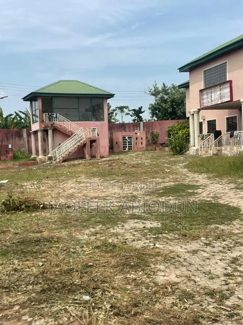 Furnished 7bdrm Townhouse/Terrace for sale in Olorunda-Osun