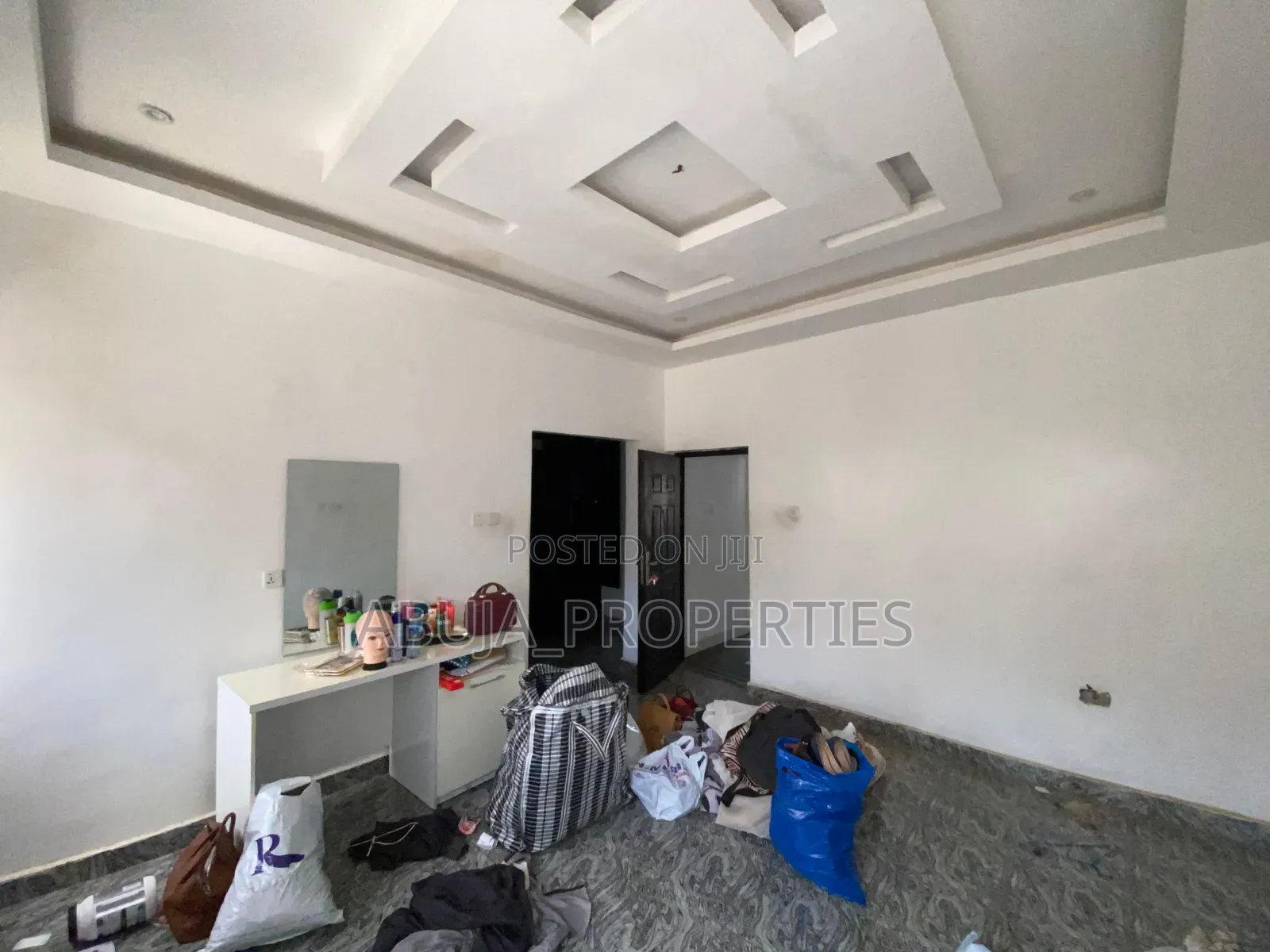 4bdrm Duplex in In An Estate Close, Idu for rent in Idu