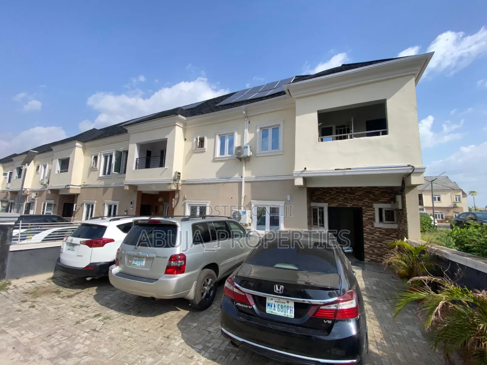 4bdrm Duplex in In An Estate Close, Idu for rent in Idu