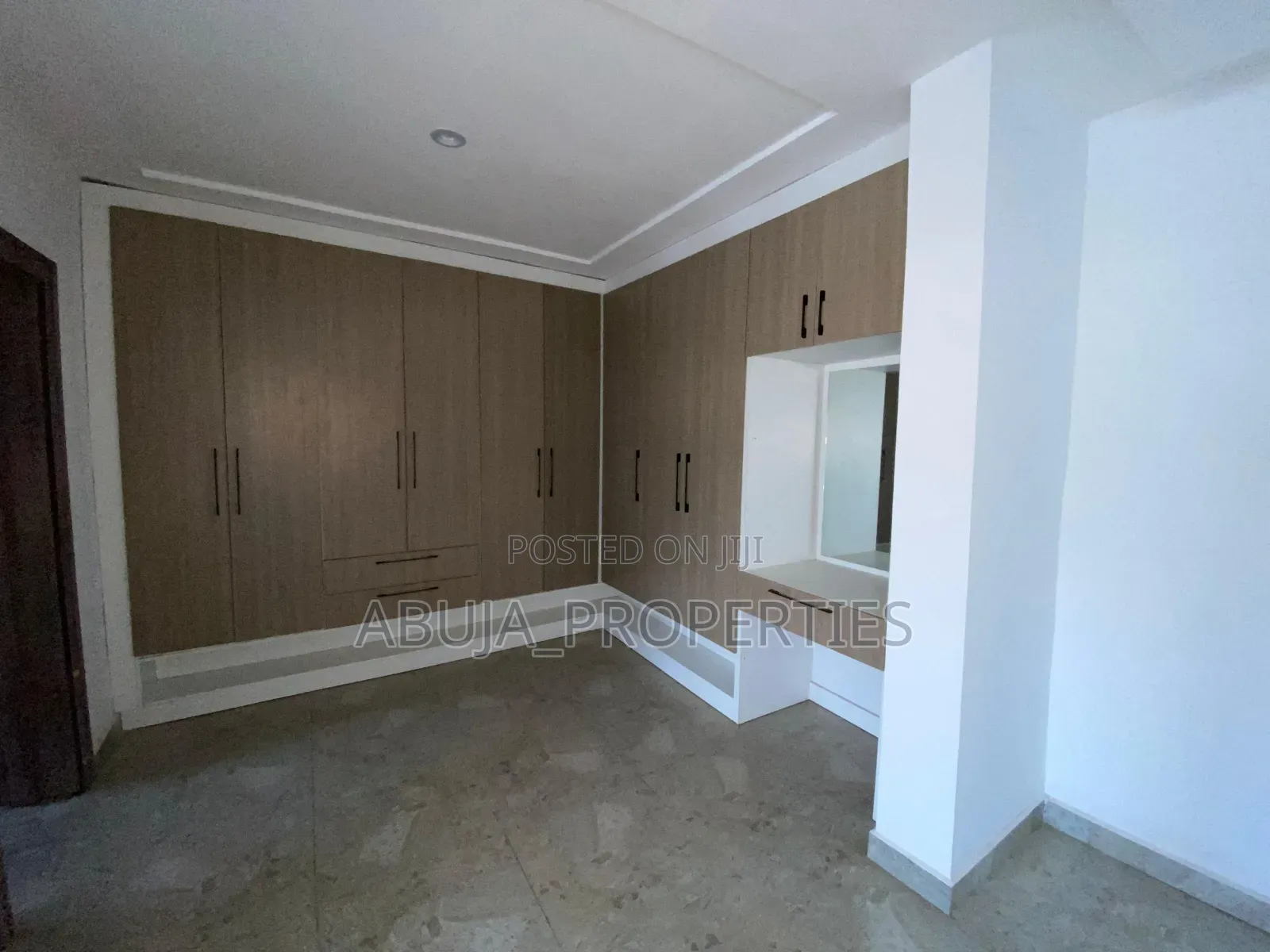 4bdrm Duplex in Before Nizamiye, Idu for sale in Idu