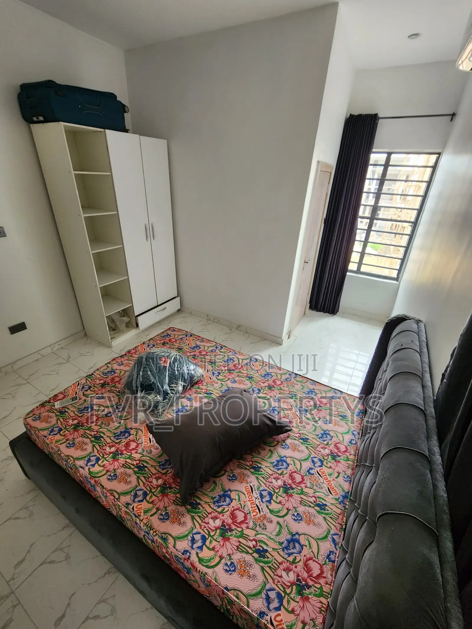 1bdrm Shared Apartment in Gra, Ikota for rent in Ikota