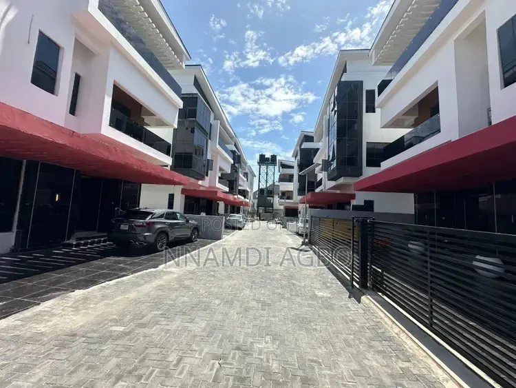 5bdrm Duplex in Ologolo for rent in Ologolo