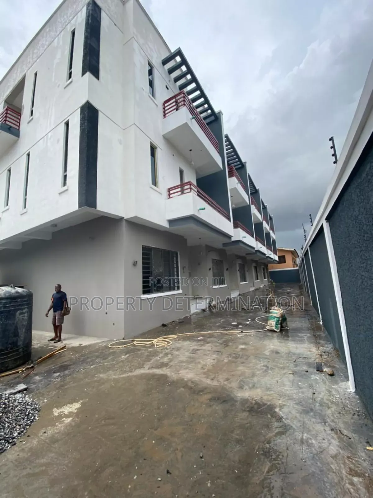 Furnished 4bdrm Duplex in Omole Phase 2 for sale in Omole Phase 2