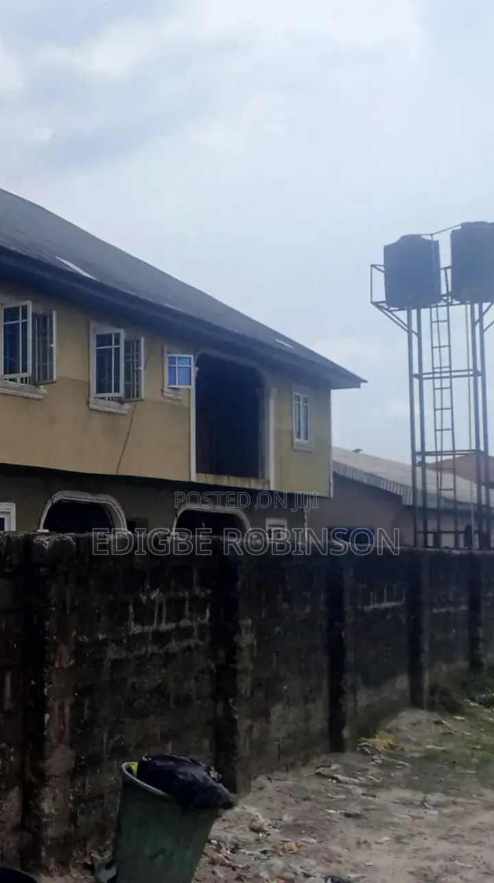 6bdrm House in Ug Estate, Okpe for sale in Okpe