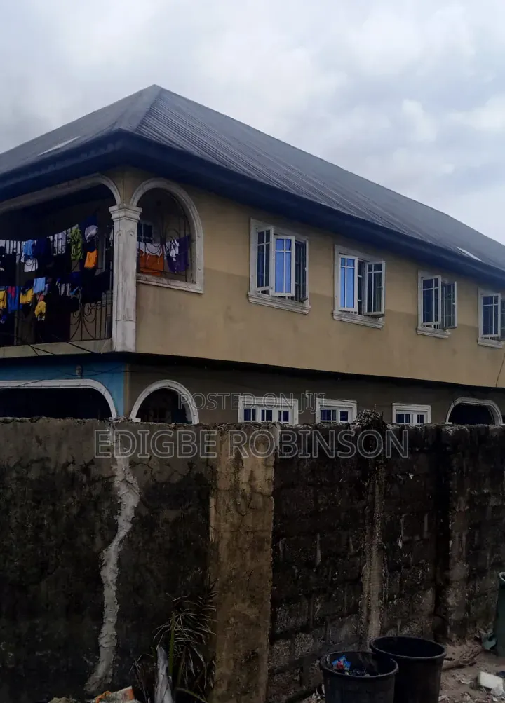 6bdrm House in Ug Estate, Okpe for sale in Okpe