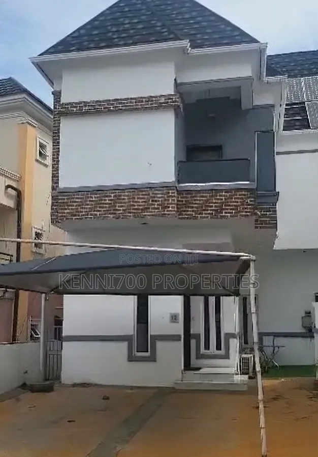 4bdrm Duplex in Van Daniels Estate, Osapa london for sale in Osapa london