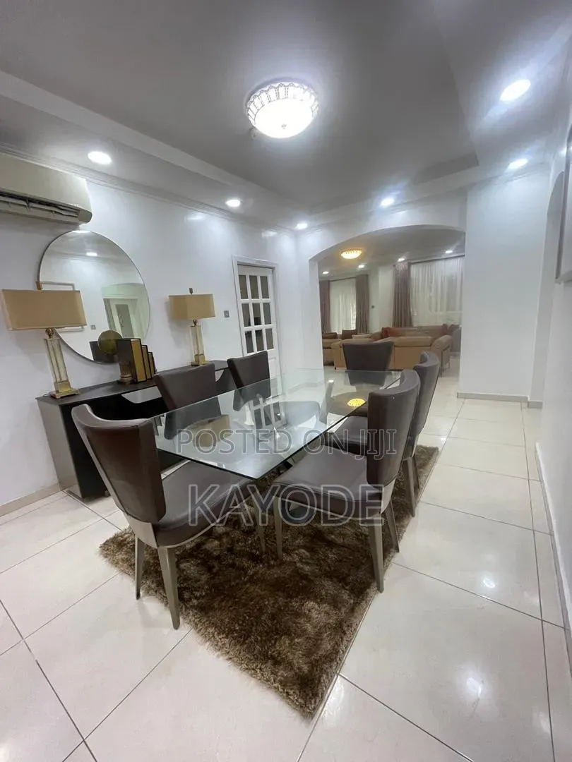 Luxurious 3 Bedroom Apartment With Pool, Snooker Gym in Old Ikoyi