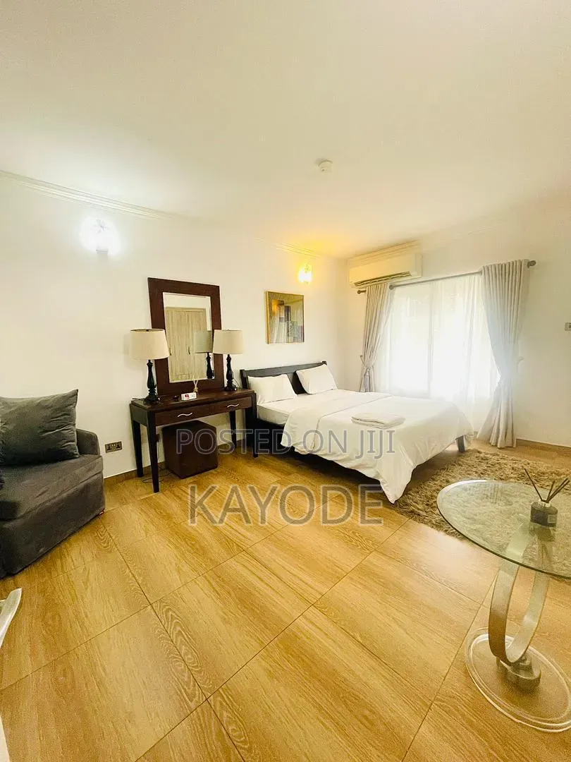 Luxurious 3 Bedroom Apartment With Pool, Snooker Gym in Old Ikoyi