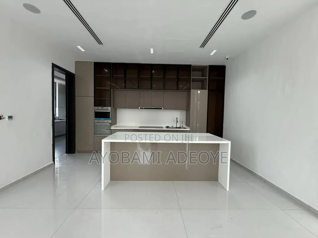 5bdrm Duplex in Parkview Estate for sale in Parkview Estate