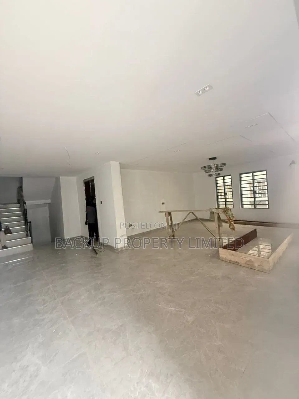 2bdrm Apartment in Onike for sale in Onike