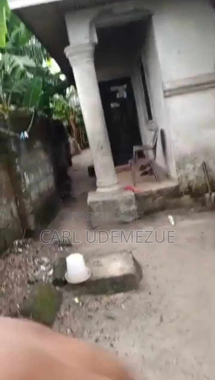 6bdrm Bungalow in Obio-Akpor for sale in Obio-Akpor