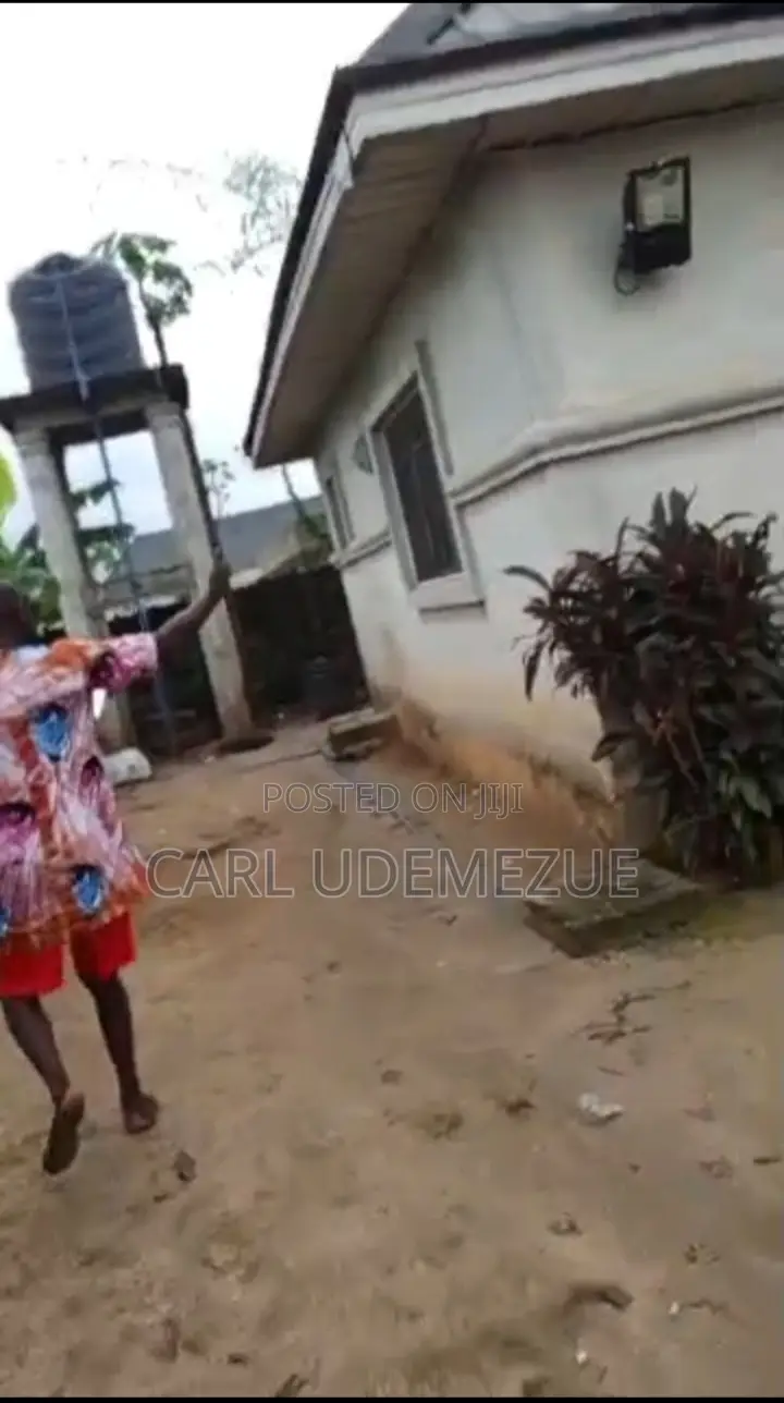 6bdrm Bungalow in Obio-Akpor for sale in Obio-Akpor