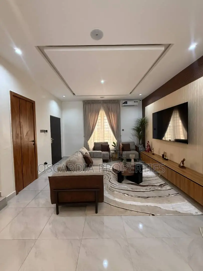 3bdrm Duplex in Eleko for sale in Eleko
