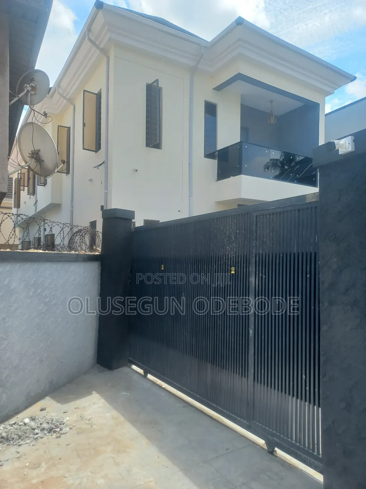 5bdrm Duplex in Omolo Phase 2 for sale in Omole Phase 2