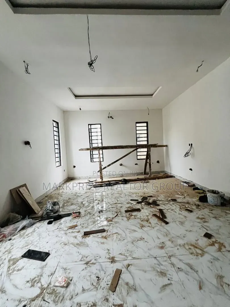 4bdrm Duplex in Magodo Phase Gra 1 for sale in GRA Phase 1