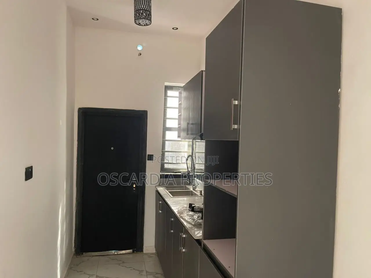 3bdrm Duplex in Sangotedo for sale in Sangotedo