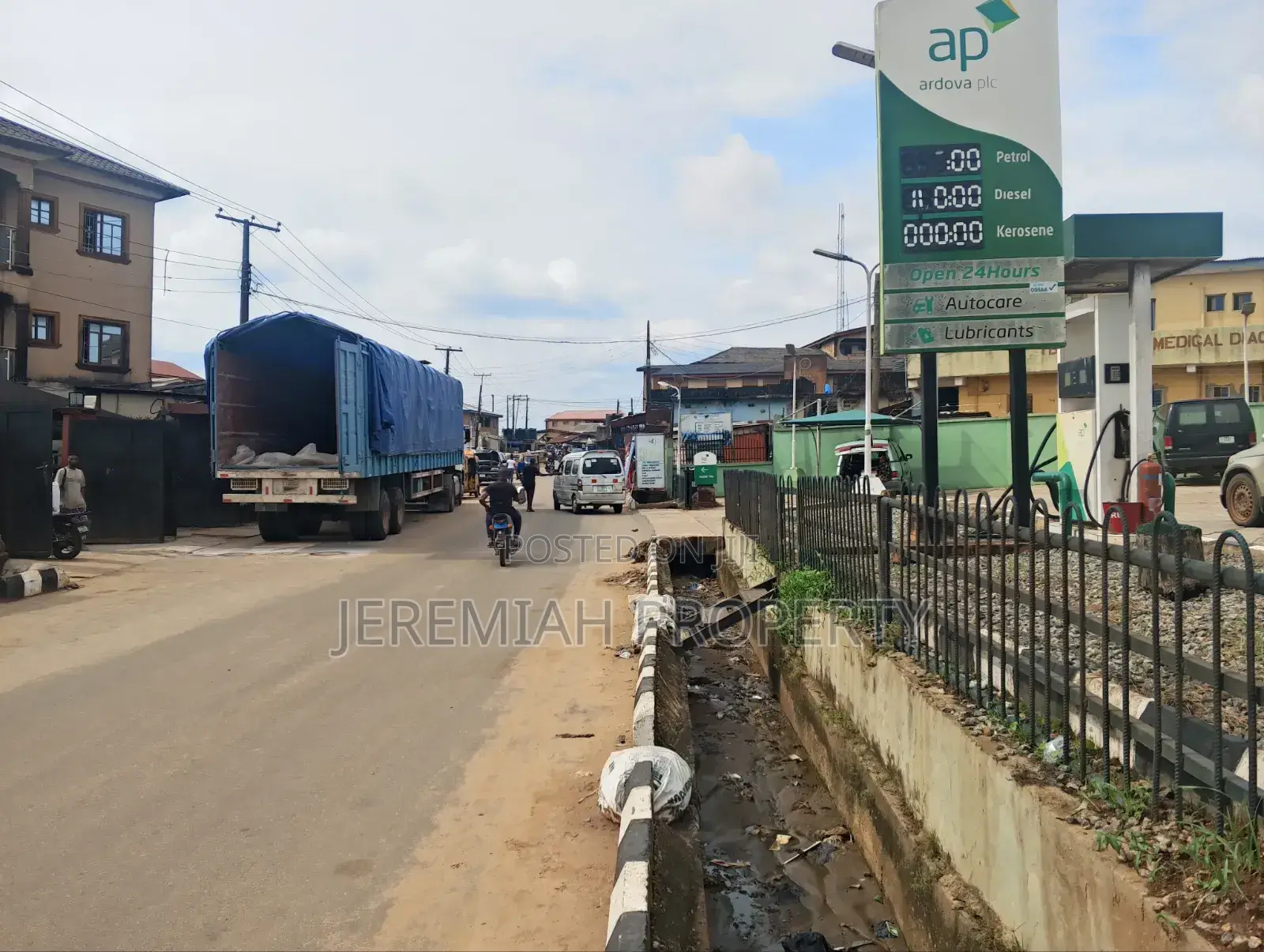 Filling Station Ajuwon for Sale in Yakoyo/Alagbole
