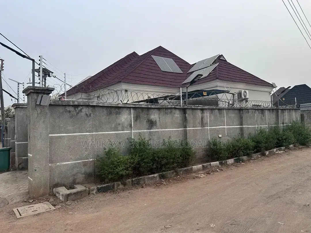 3bdrm Bungalow in Waterfronnt, Karu for sale in Karu