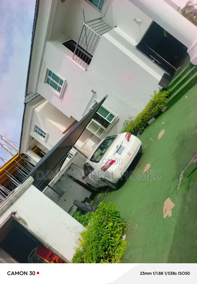 6bdrm Duplex in Lekki Phase 1 for rent in Lekki Phase 1
