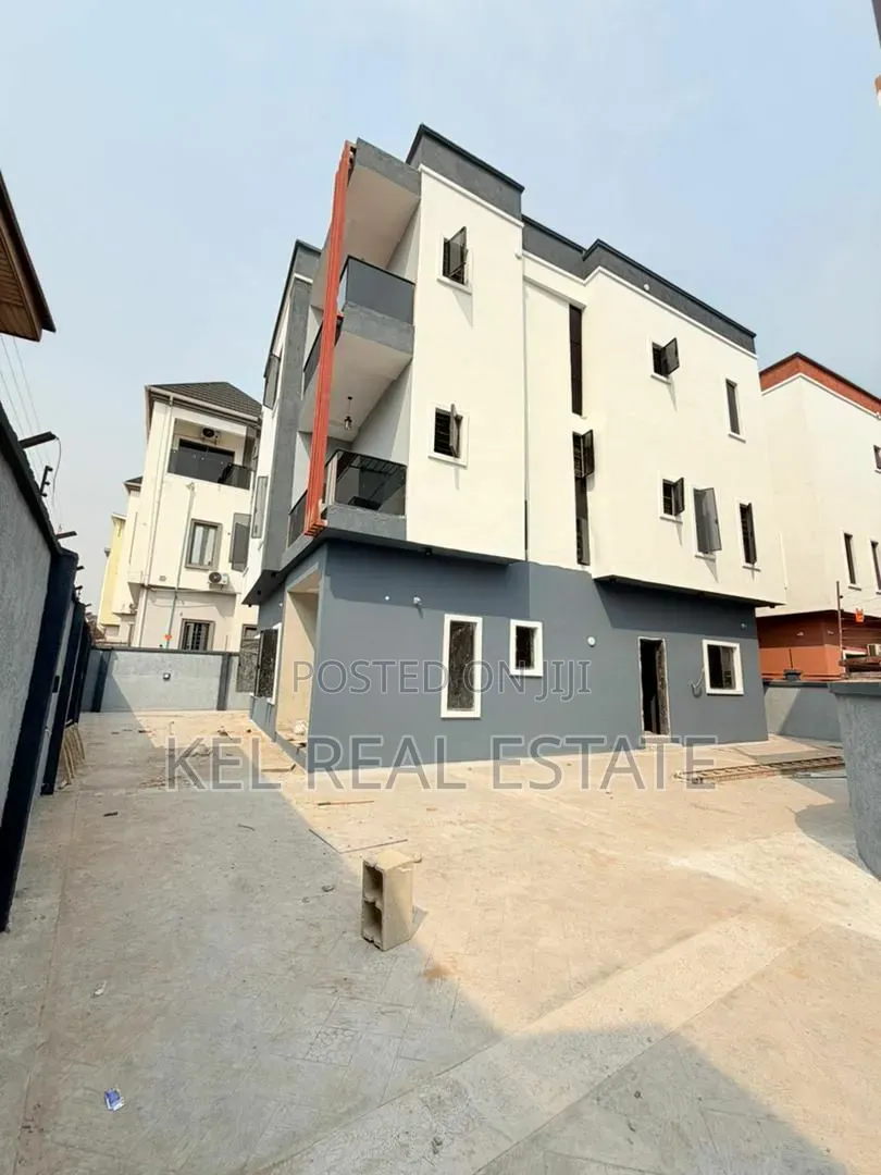 5bdrm Duplex in GRA Phase 1 for sale in GRA Phase 1
