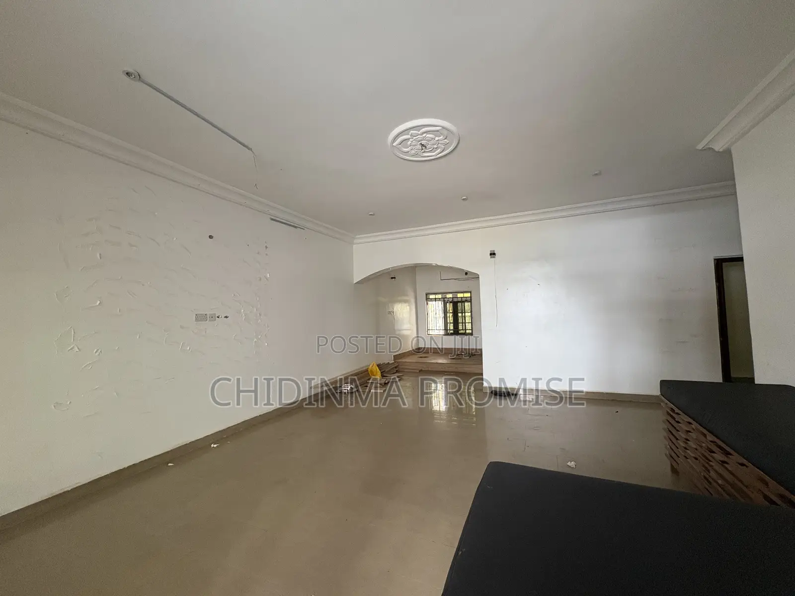 3bdrm Block of Flats in Wuye for rent in Wuye