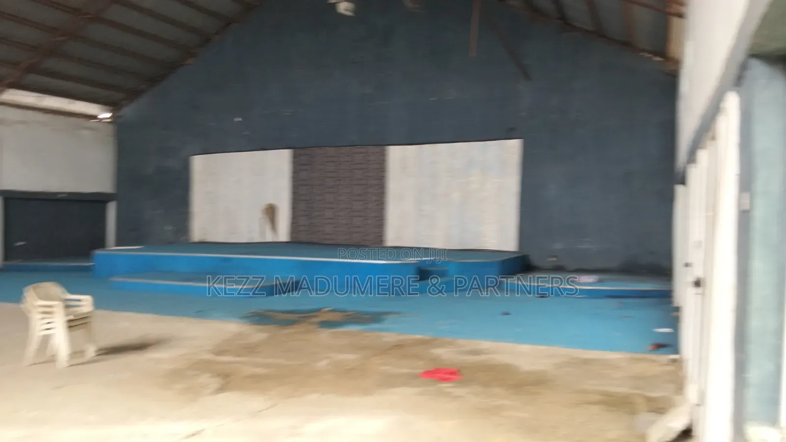 To Let / Lease : 1000 Seating Capacity Church Hall at Sars Rd, Ph in Rumuahalu